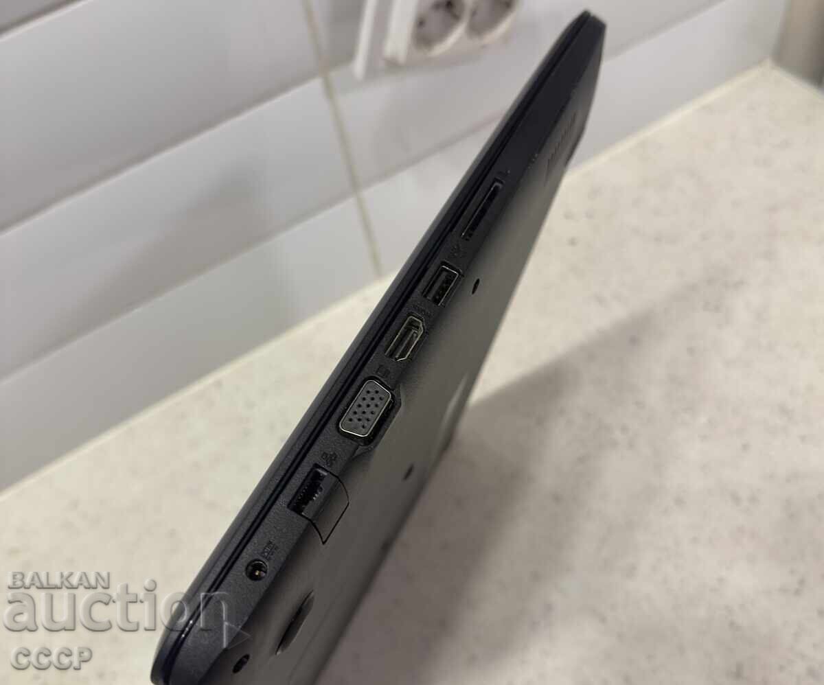 Excelent! Laptop Asus de 15 inchi - 5