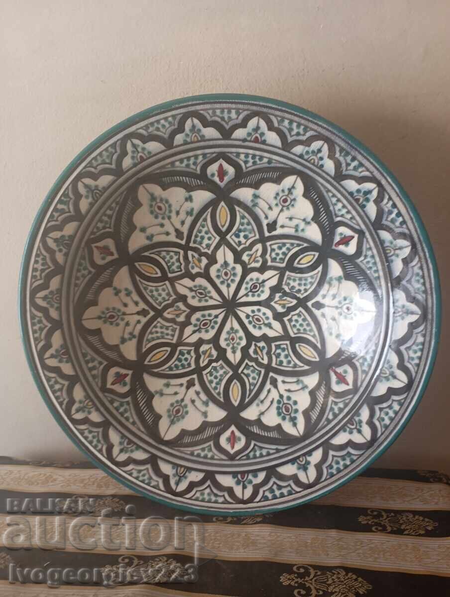 Vintage Moroccan ceramic decorative plate