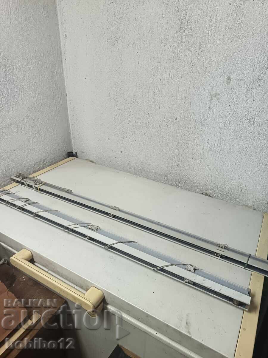 Delivery of Used blinds in good condition