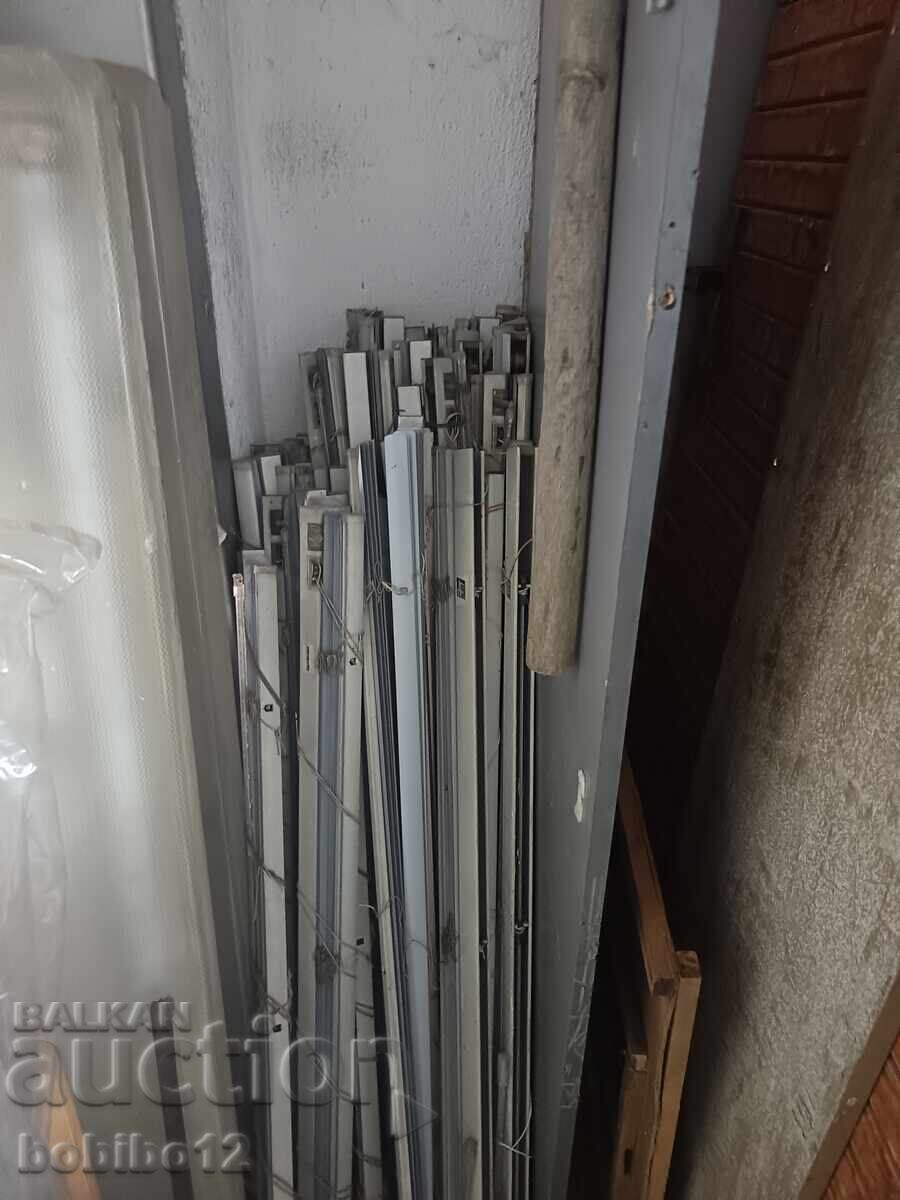 Used blinds in good condition