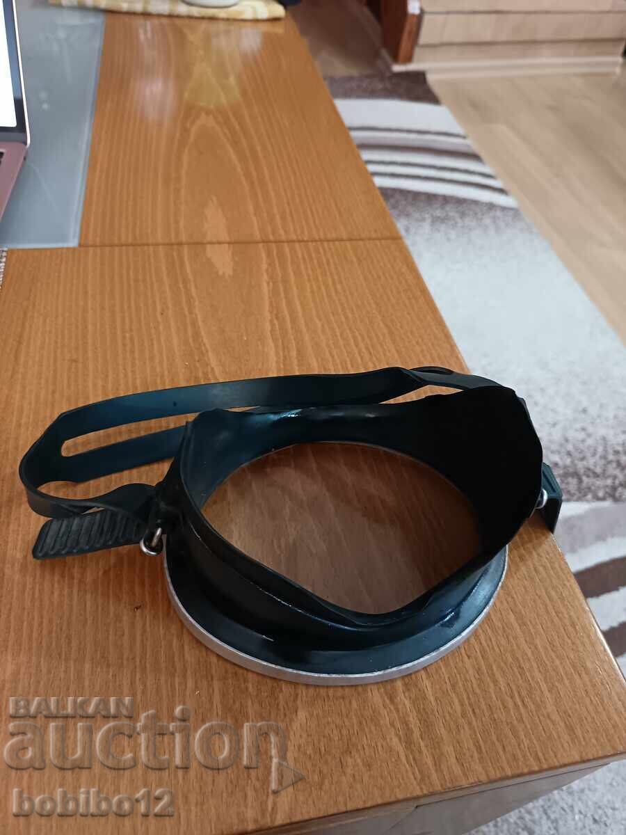 Mască de scufundări Nimfa 1971 cu preț € 40.00 | 78.23 BGN Mască de scufundări Nimfa 1971 cu preț € 40.00 | 78.23 BGN
