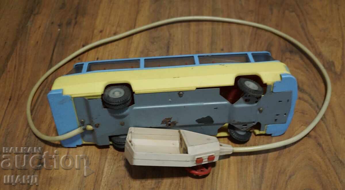 Стара Полска пластмасова играчка модел автобус на батерии - 6