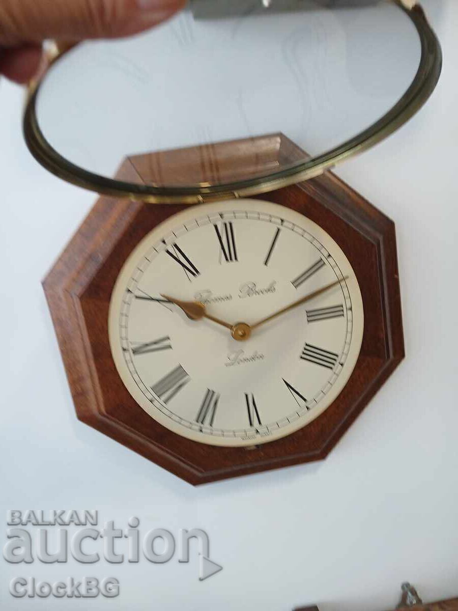 Warmink quartz wall clock with price € 65.00 | 127.13 BGN
