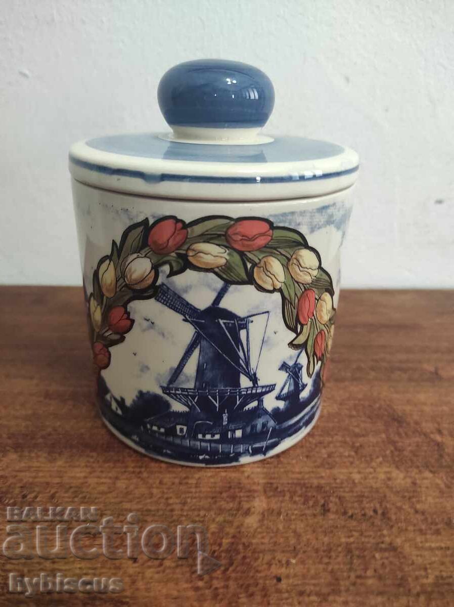 "Delft Blue" ceramic tobacco jar with price 19.00 €