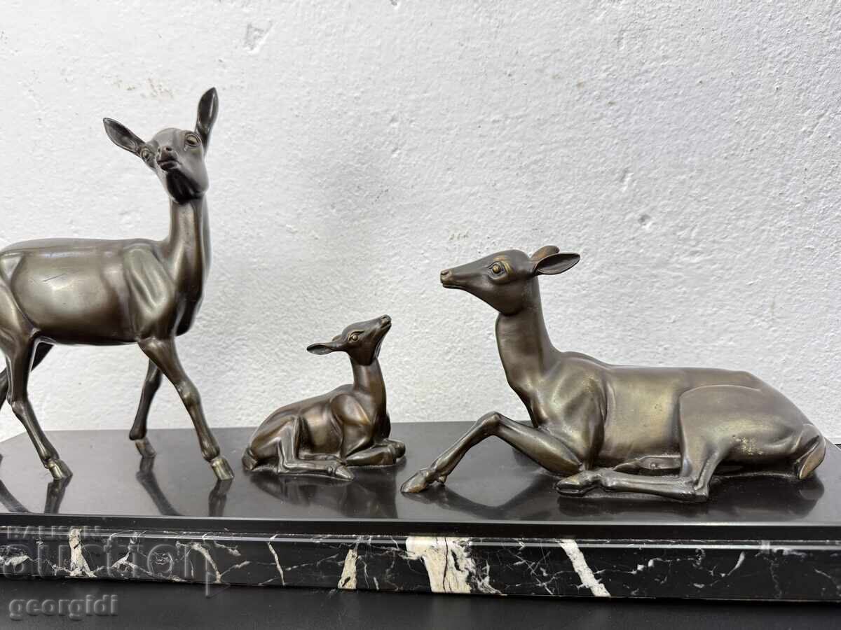 Delivery of French Art Deco animal composition No. 8190