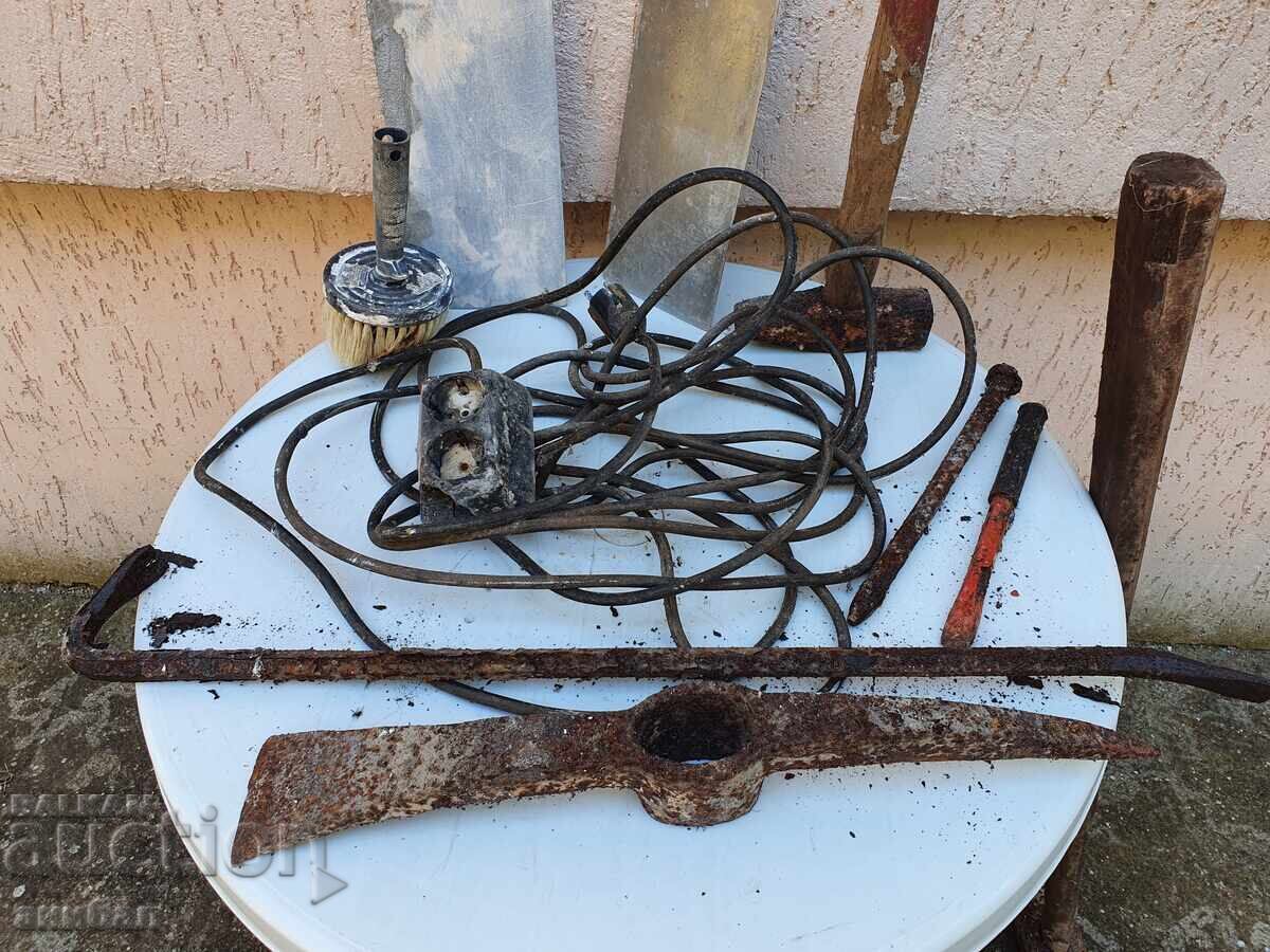 Παράδοση Σετ εργαλείων, σχοινιά και κουβάς