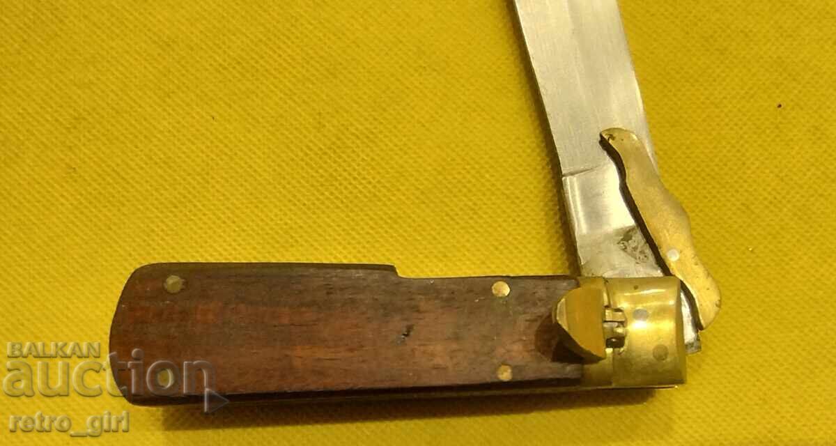 Licitație Vechi briceag francez, tip „Navaja”