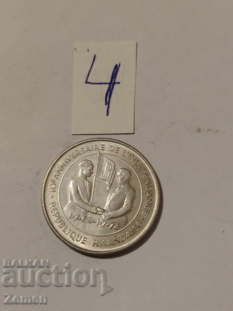 O monedă cu preț € 40.00 | 78.23 BGN