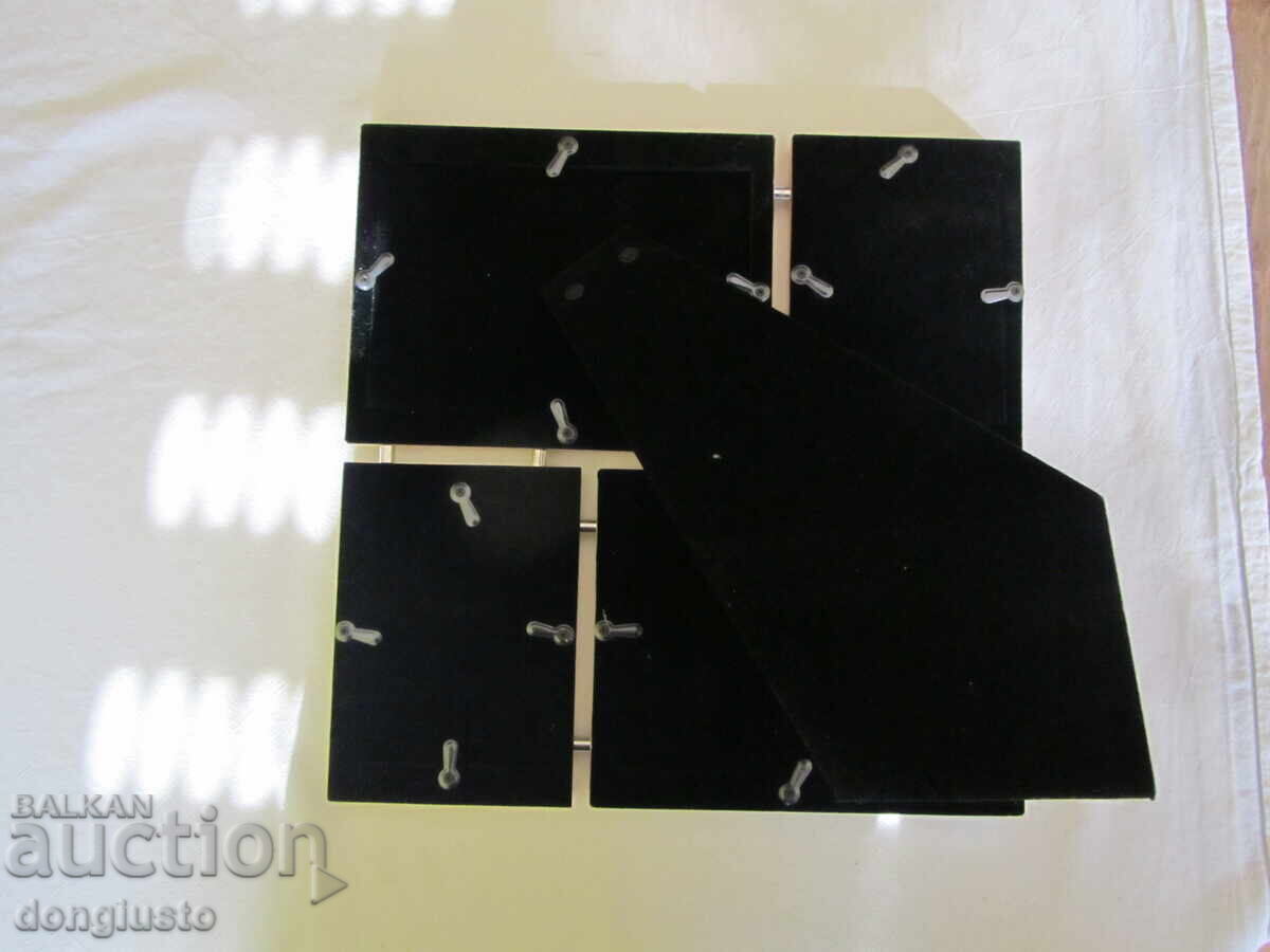 Photo stand with price € 3.00 | 5.87 BGN