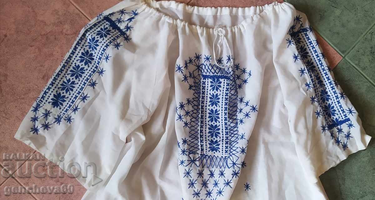 Vintage cotton blouse with trim and embroidery - 5