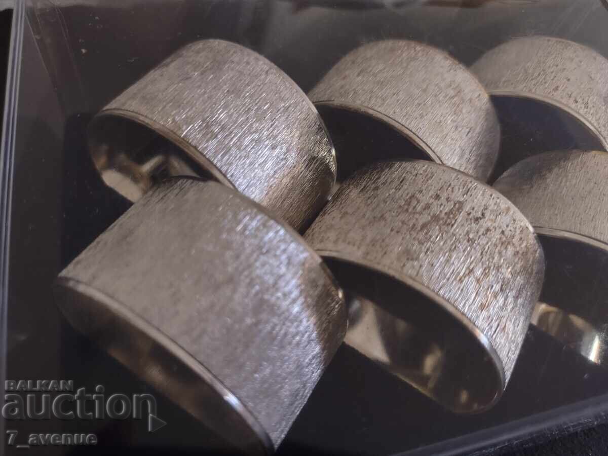 Silver-plated napkin rings, style and quality from the 70s with price € 99.00 | 193.63 BGN Silver-plated napkin rings, style and quality from the 70s with price € 99.00 | 193.63 BGN