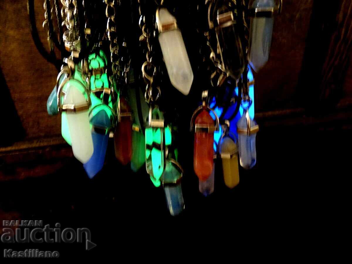 Lot of 46 natural stone pendants - 7