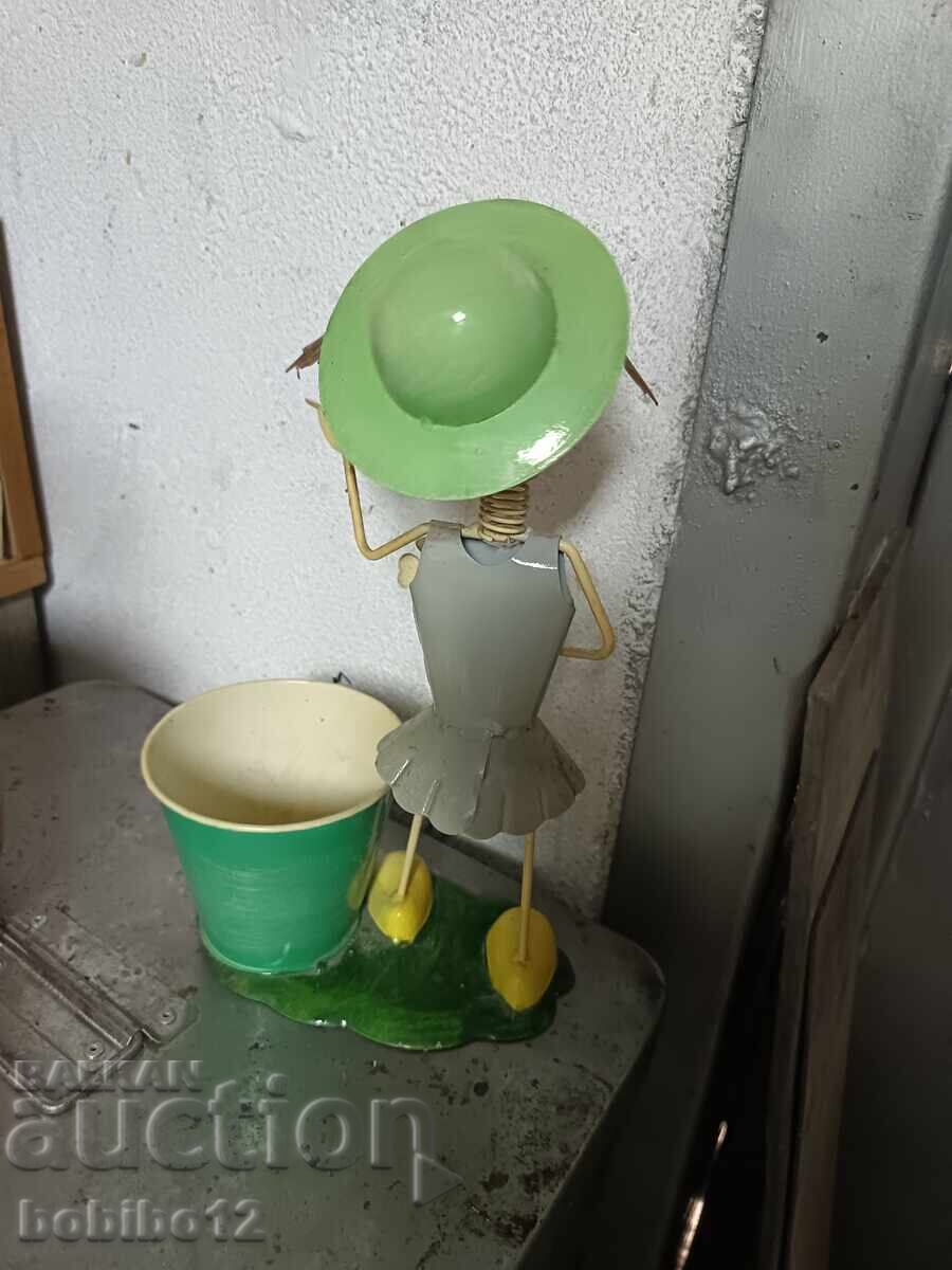 Παράδοση Κούκλα και λαγουδάκι για την αυλή