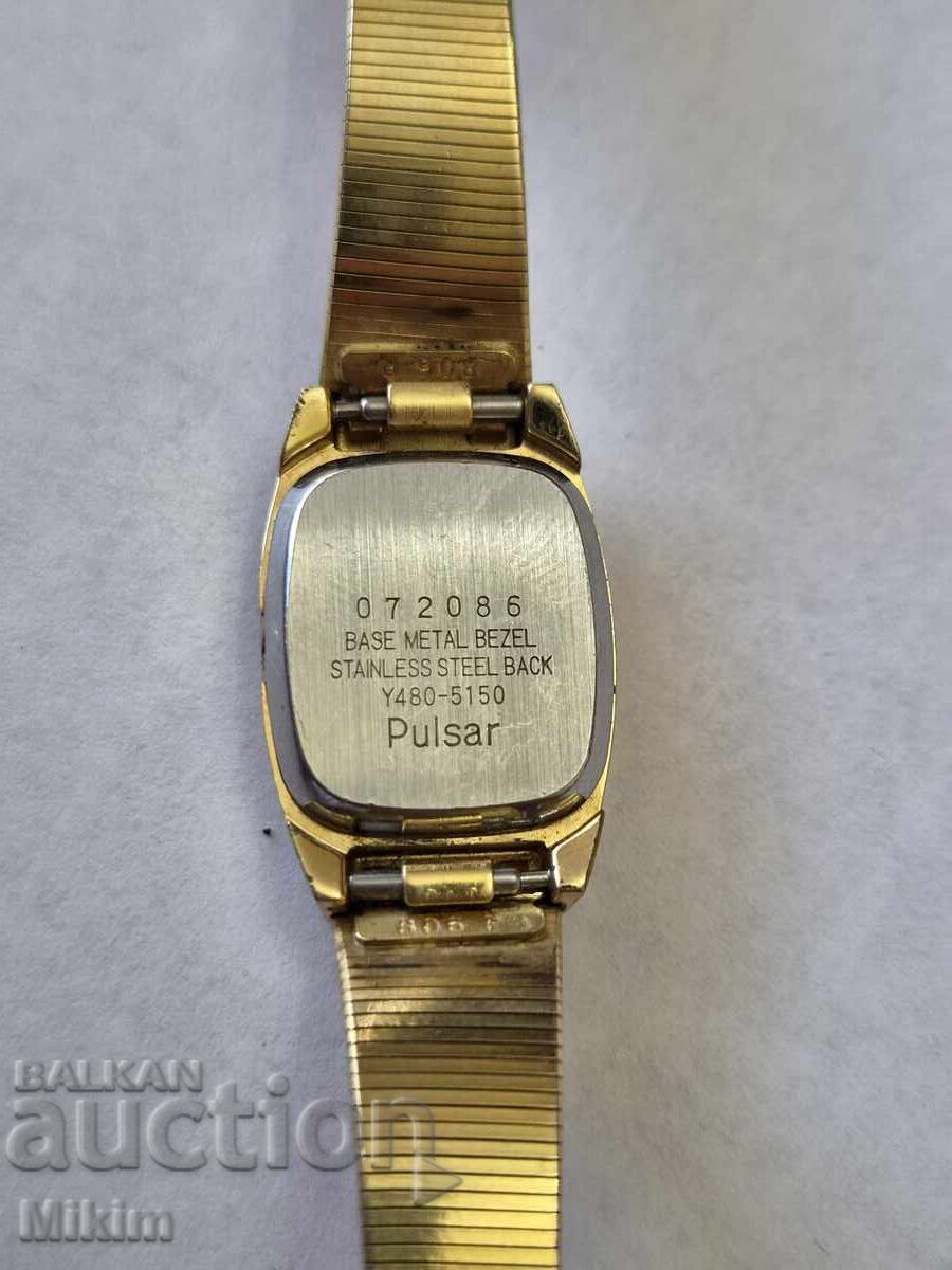 Auction  Gold-plated Pulsar watch