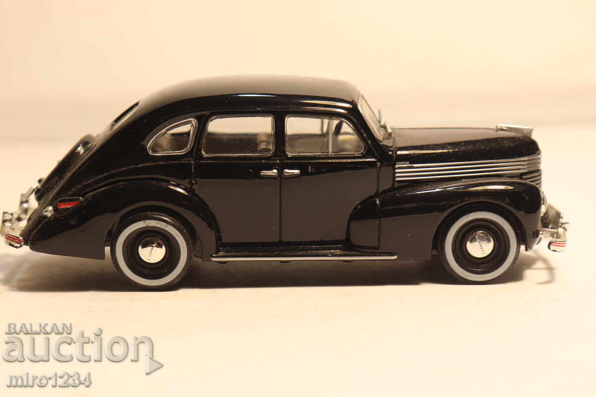 1/43 OPEL CAR MODEL - 5