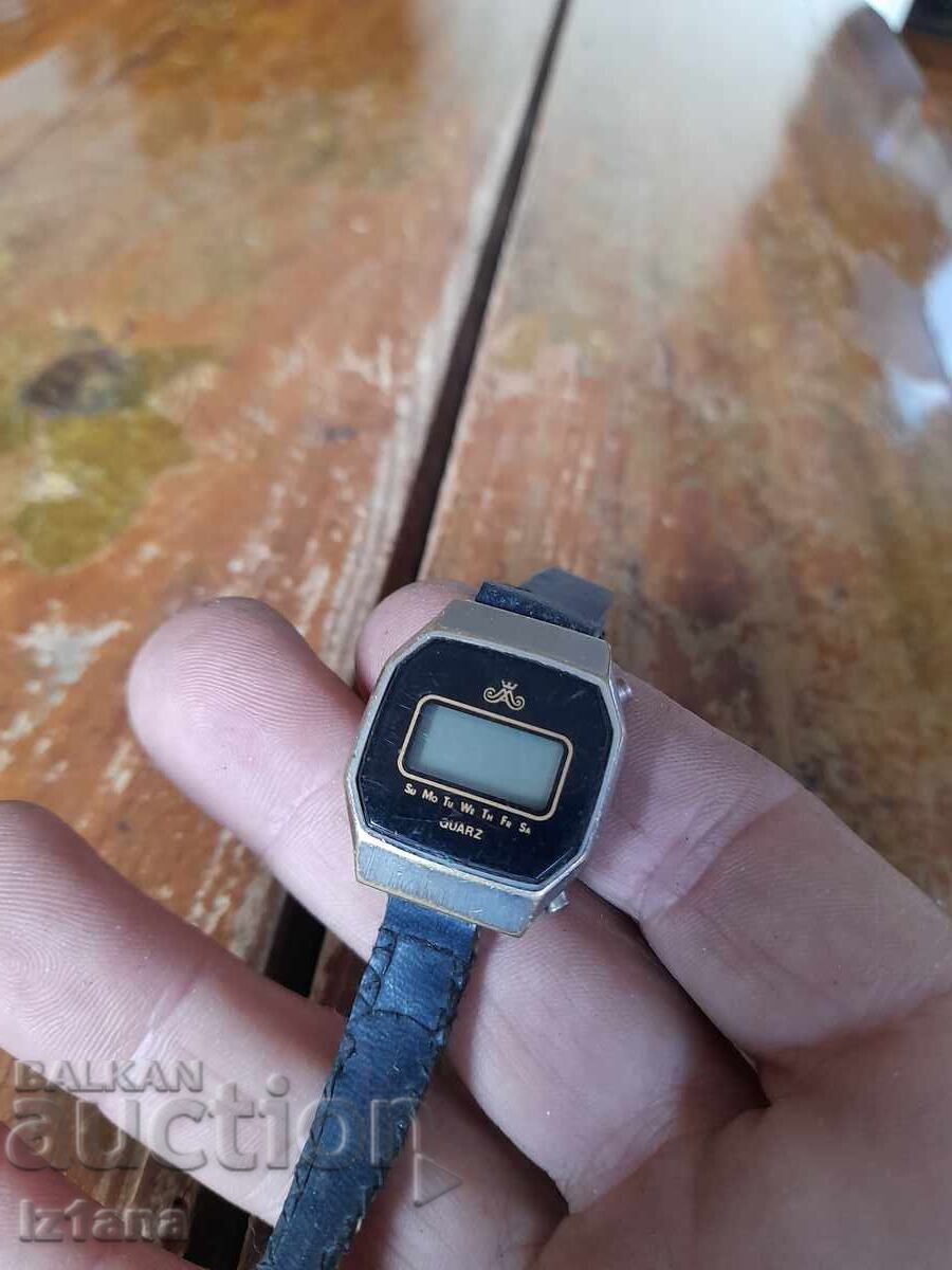 Ceas electronic vechi cu preț € 11.00 | 21.51 BGN