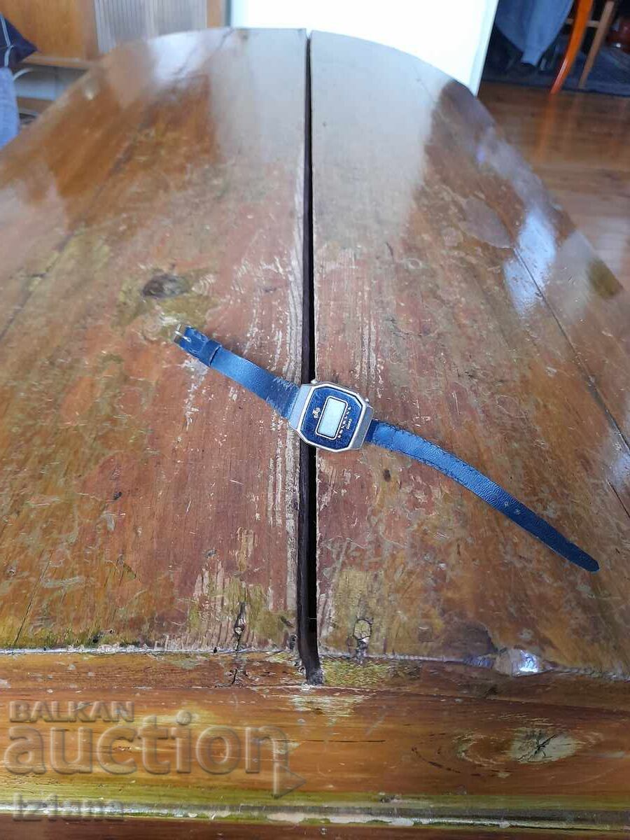 Ceas electronic vechi