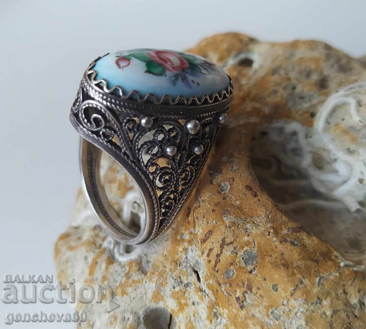 Inel vintage din porțelan rusesc filigran Inel vintage din porțelan rusesc filigran