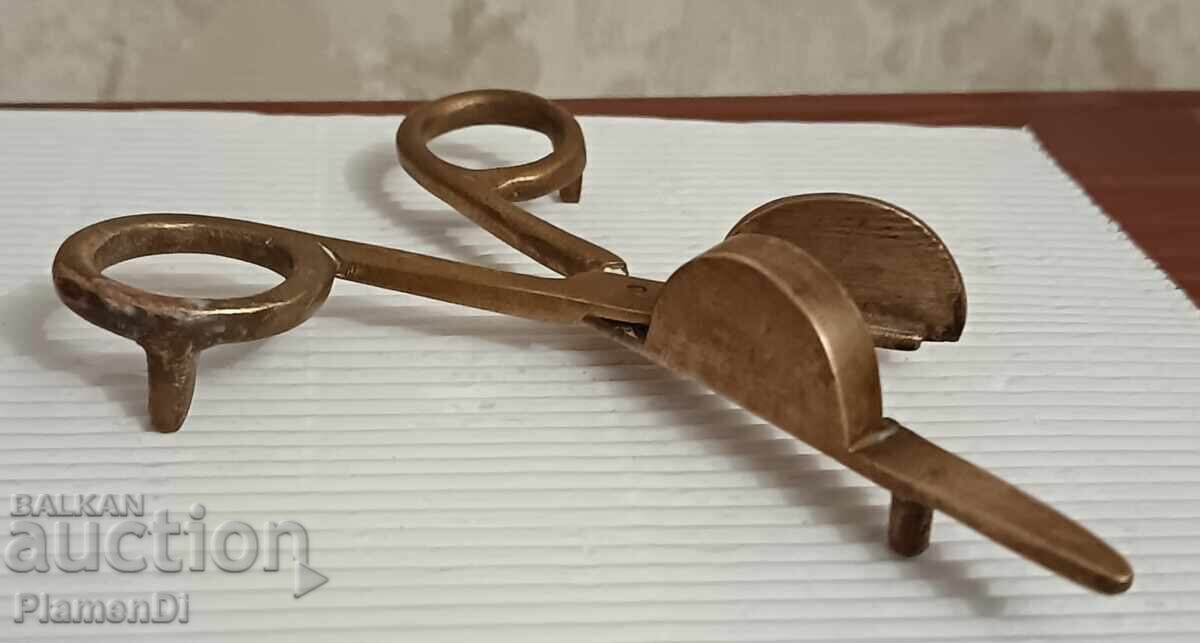 Ψαλίδι από ορείχαλκο για σβήσιμο κεριών με τιμή € 12.00 | 23.47 BGN