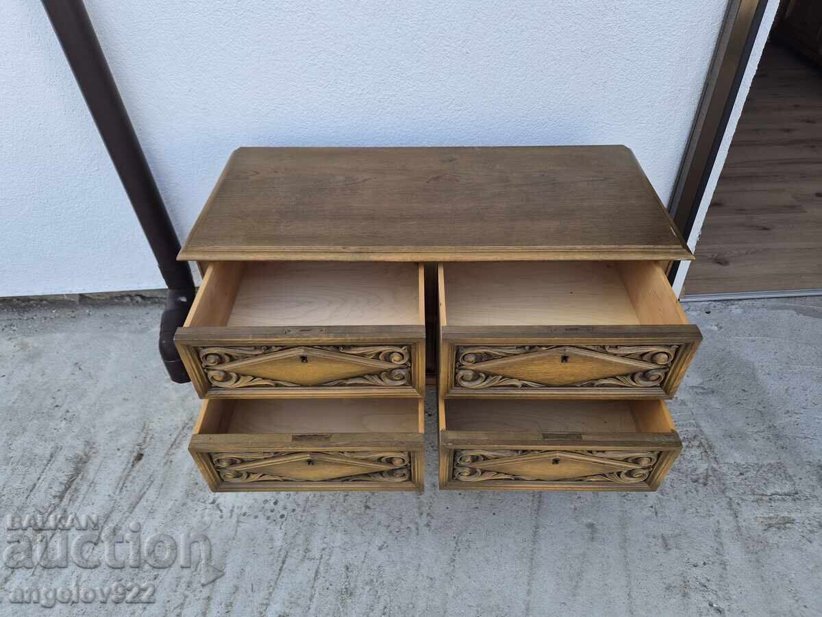 Auction Vintage solid wood chest of drawers!!! Auction Vintage solid wood chest of drawers!!!