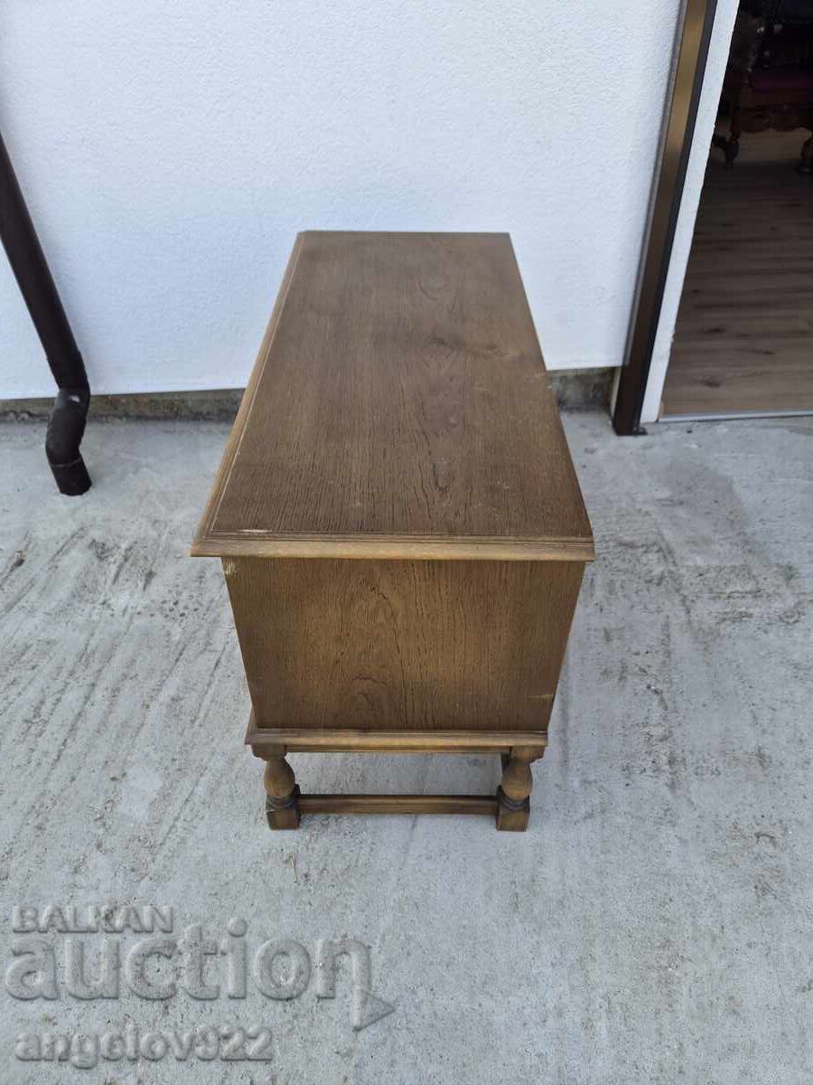 Delivery of Vintage solid wood chest of drawers!!! Delivery of Vintage solid wood chest of drawers!!!