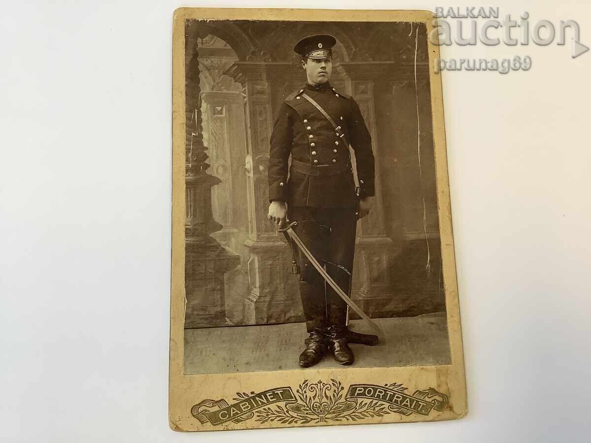 Bulgaria fotografie cu un militar înarmat