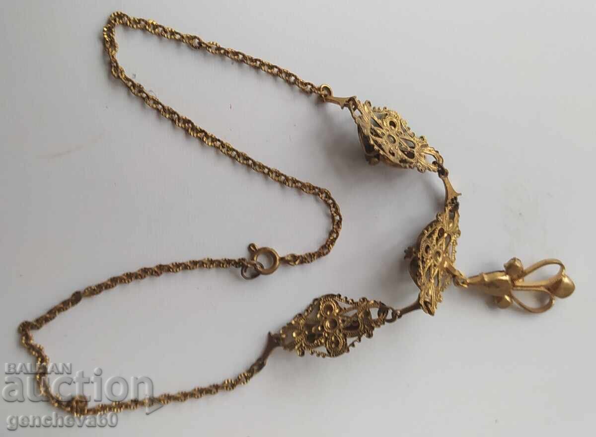 Vintage κολιέ - γρανάτης επιχρυσωμένο με τιμή € 30.00 | 58.68 BGN Vintage κολιέ - γρανάτης επιχρυσωμένο με τιμή € 30.00 | 58.68 BGN