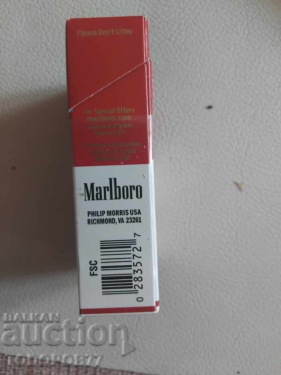 "Marlboro" cigarette pack with price 0.01 €