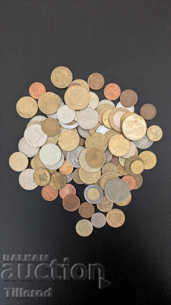 Няколко монети от различни държави 3 с цена € 1.00 | 1.96 лв. Няколко монети от различни държави 3 с цена € 1.00 | 1.96 лв.