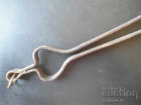 Old tongs, dilaf