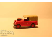 WIKING H0 1/87  LAND ROVER ПОЖАРНА   КОЛИЧКА   КАМИОН МОДЕЛ