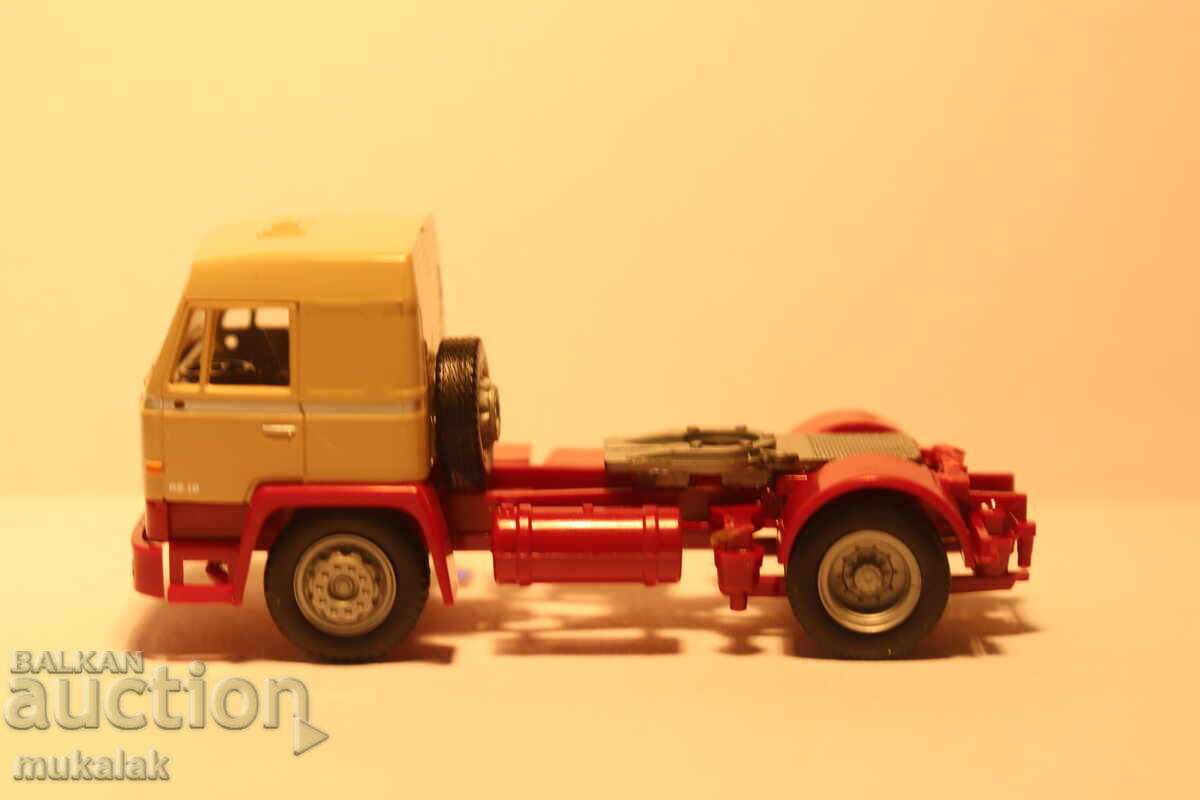 WIKING H0 1/87 BÜSSING MAN TRACTOR UNIT CAR MODEL TRUCK - 5 WIKING H0 1/87 BÜSSING MAN TRACTOR UNIT CAR MODEL TRUCK - 5