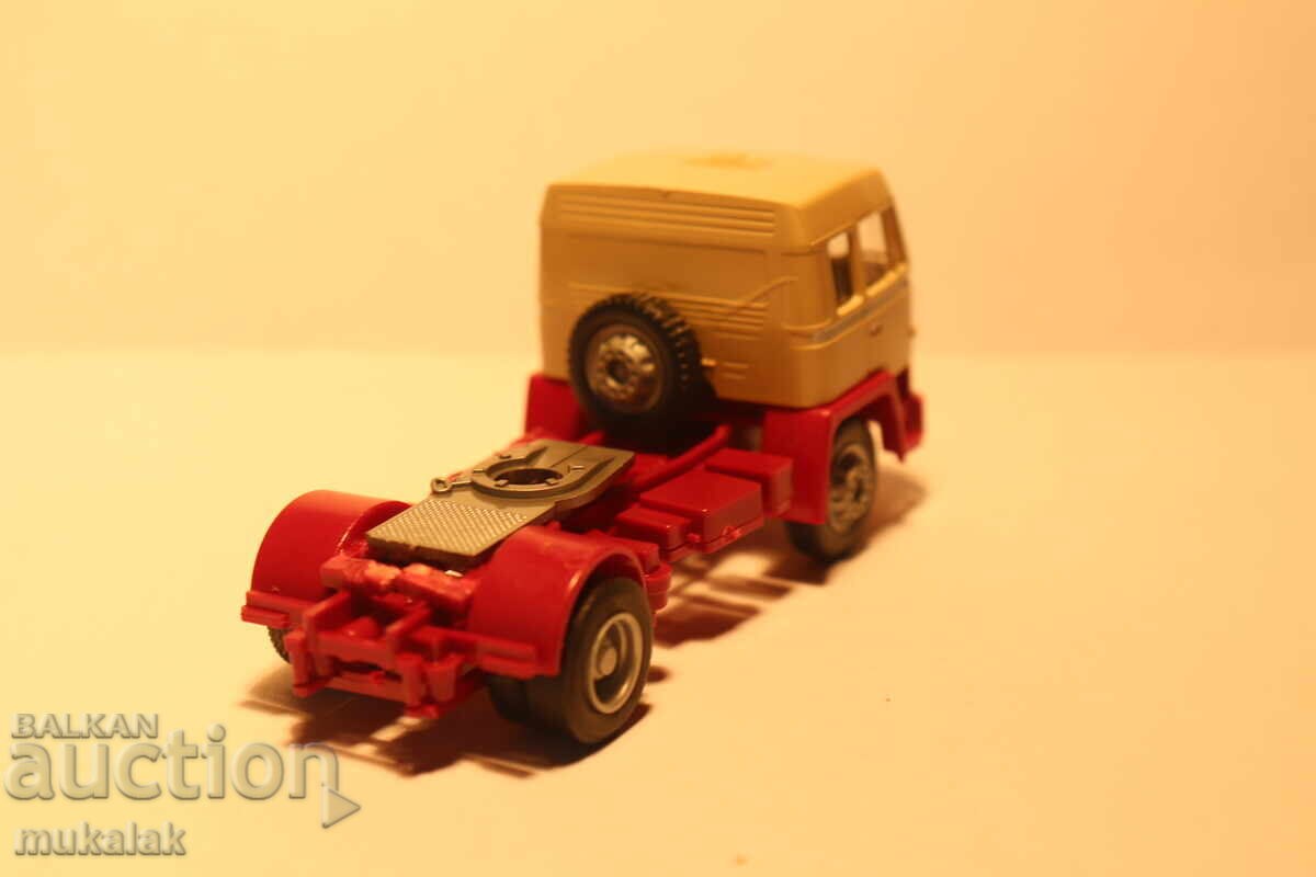 WIKING H0 1/87 BÜSSING MAN TRACTOR UNIT CAR MODEL TRUCK - 6 WIKING H0 1/87 BÜSSING MAN TRACTOR UNIT CAR MODEL TRUCK - 6