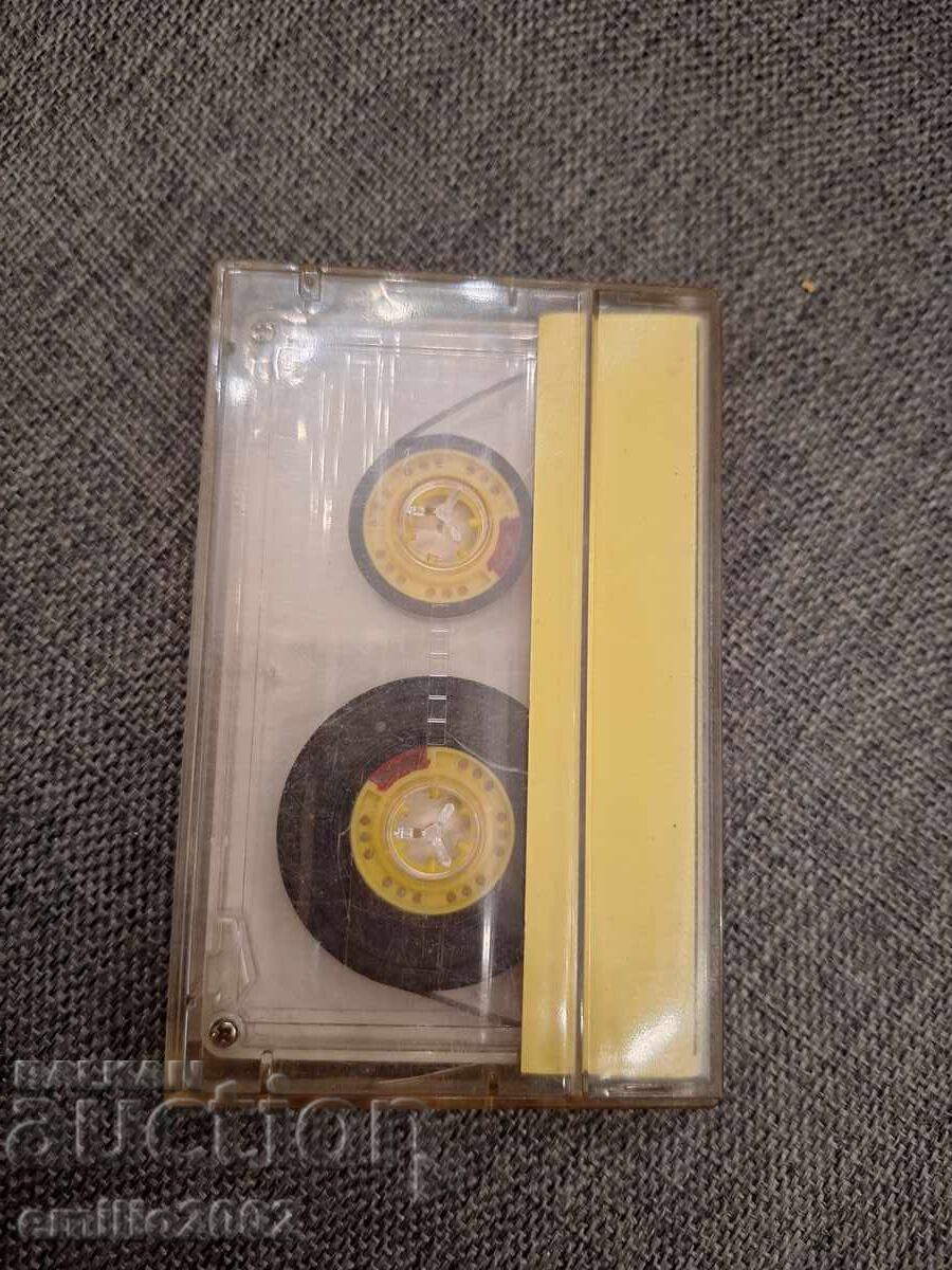 Auction  Audio cassette - Disco hits