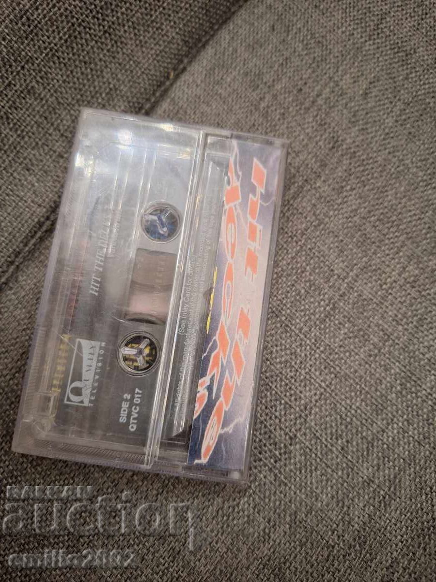 Auction  Audio cassette - Hit the decks 3