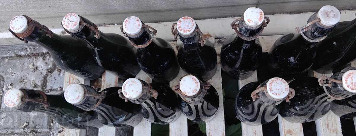 Delivery of LOT 21 BEER BOTTLES SLAVCHEV SHUMEN RUSE BOTTLE HEALTHY