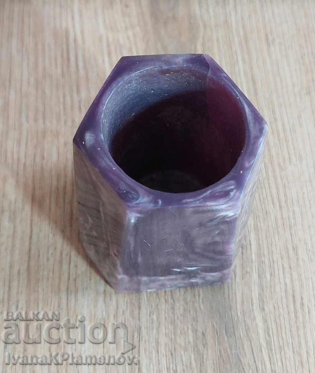 Catalin retro pentru cunoscători cu preț € 14.00 | 27.38 BGN Catalin retro pentru cunoscători cu preț € 14.00 | 27.38 BGN