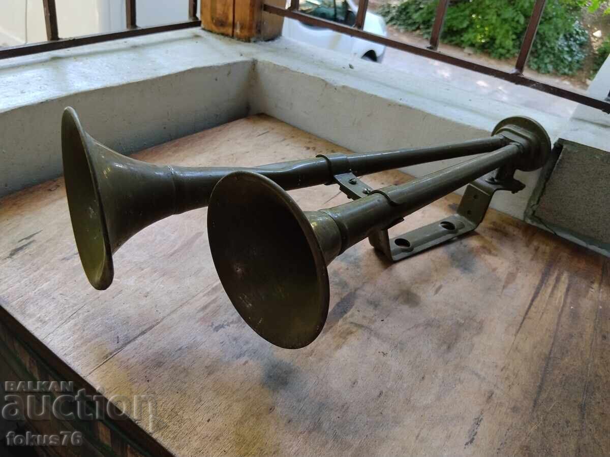 Vintage Russian military air horn whistle klaxon with price € 45.00 | 88.01 BGN