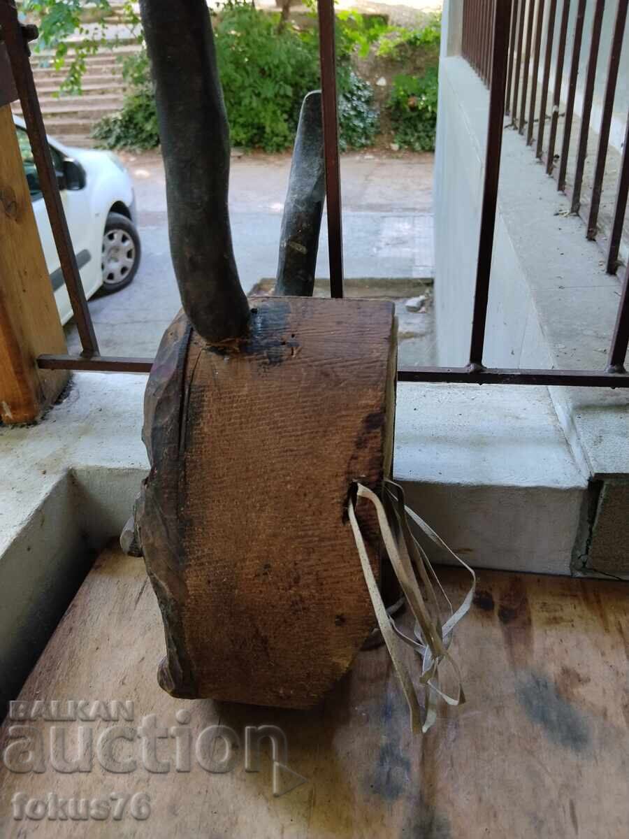 Δημοπρασία Παλιά ξύλινη μάσκα Κούκερου - χειροποίητη