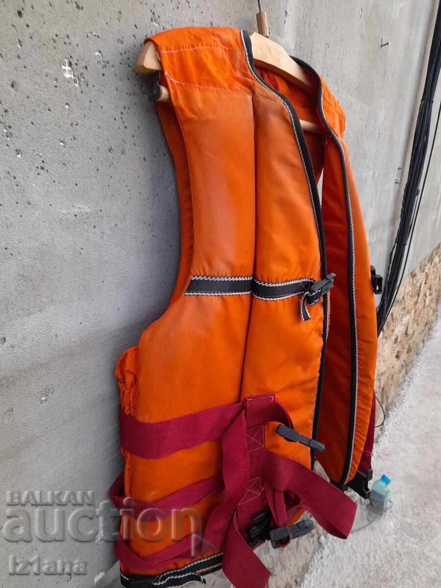 Auction  Old life jacket, electric