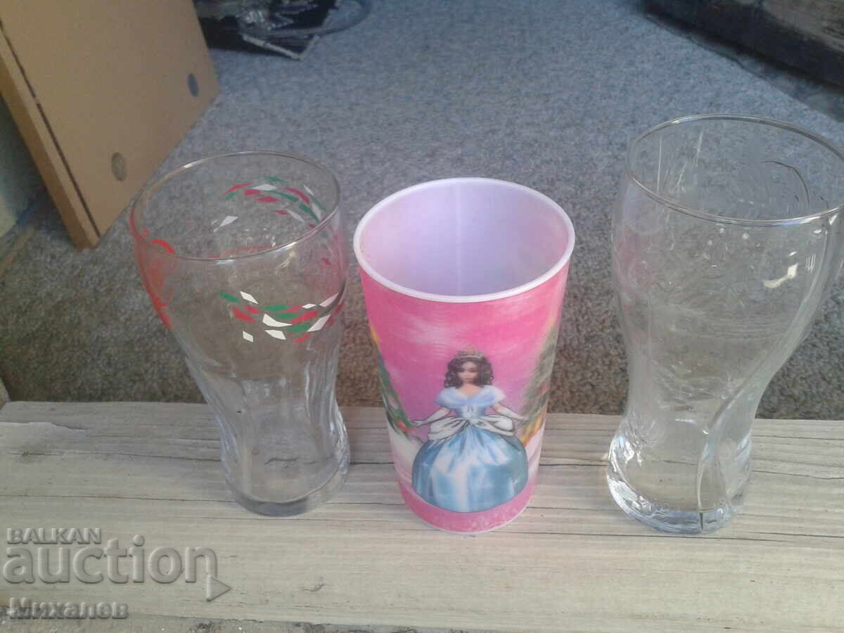 Coca-Cola and Zayo-Bayo cups
