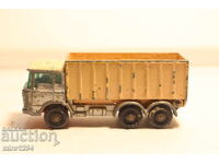 1/64 MATCHBOX DUMP TRUCK DIECAST MODEL