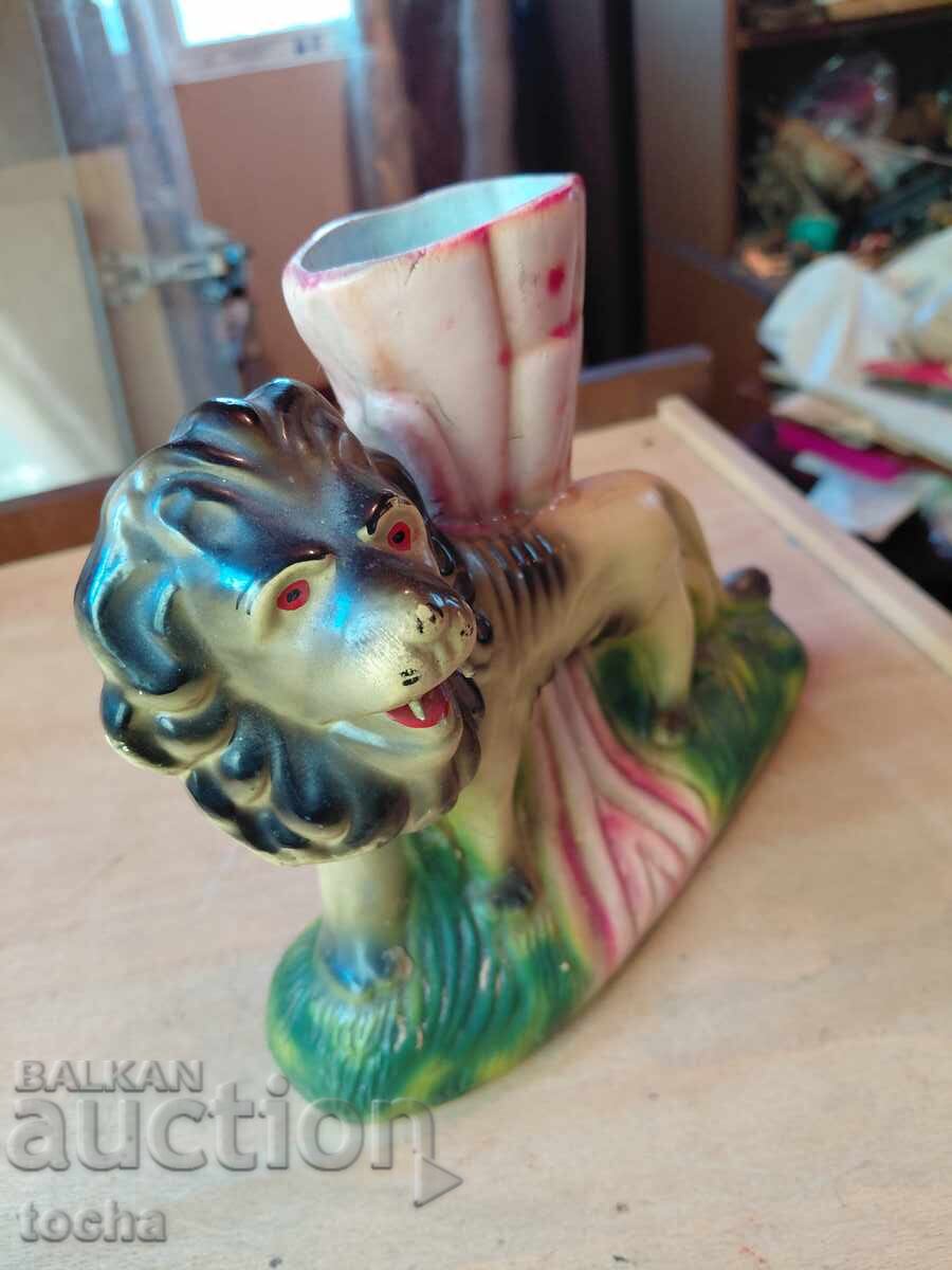 A 4-a figurină - vază, porțelan, ceramică / II cu preț € 3.60 | 7.04 BGN