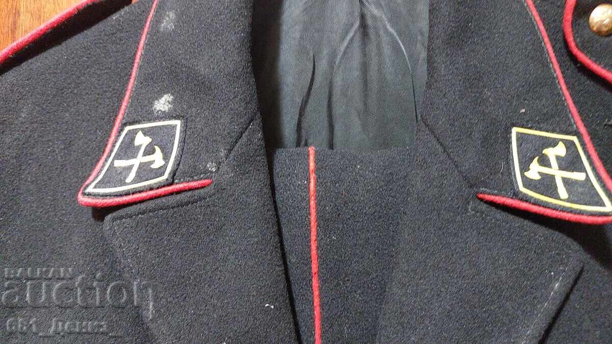 Παράδοση Σουηδική στολή πυροσβέστη