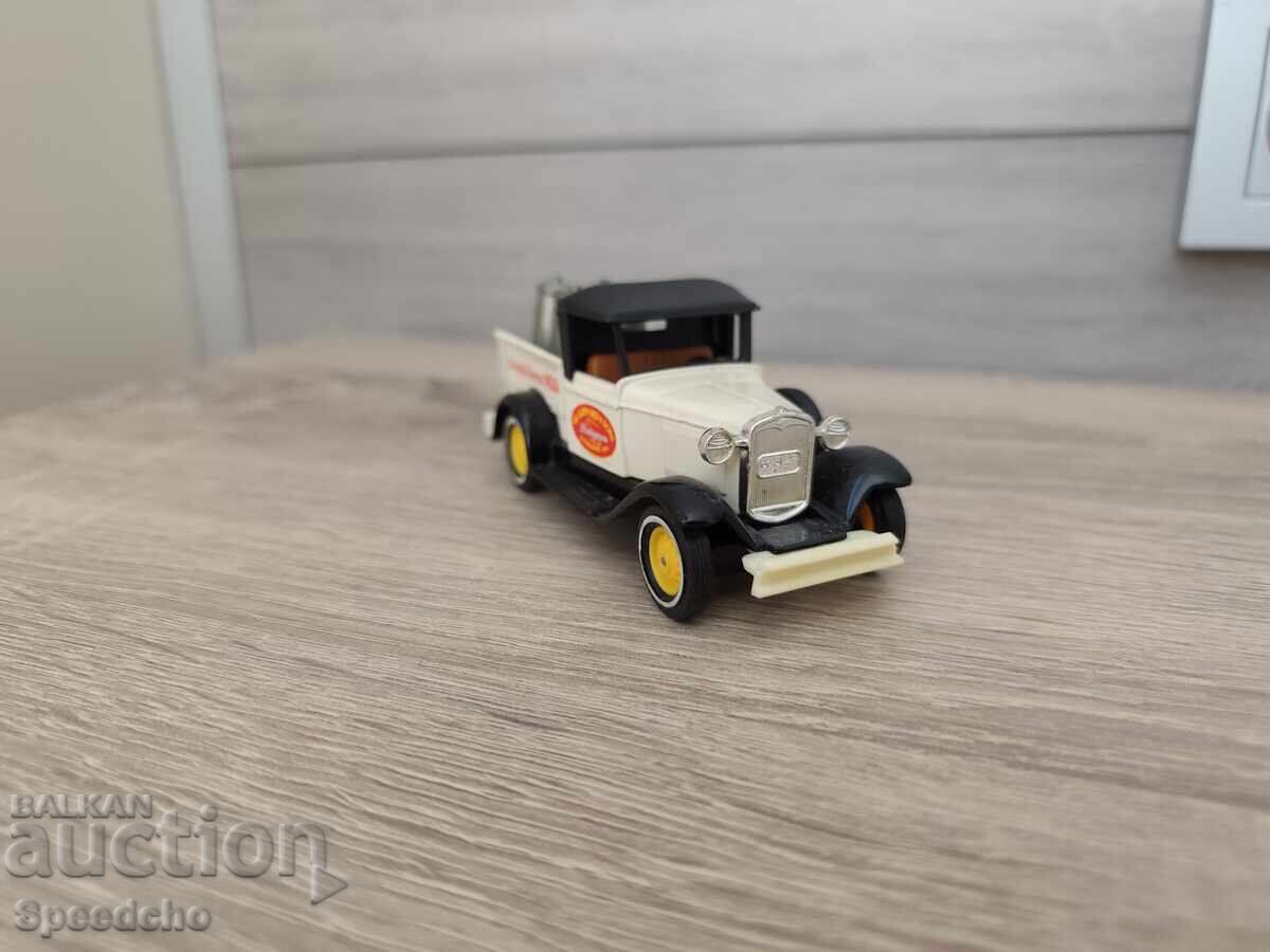 Matchbox milk truck Matchbox with price € 6.19 | 12.11 BGN