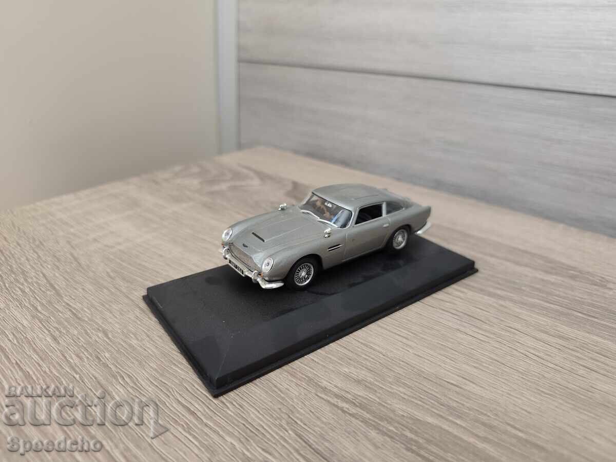 Mașinuță James Bond 007 cu preț € 11.45 | 22.39 BGN Mașinuță James Bond 007 cu preț € 11.45 | 22.39 BGN