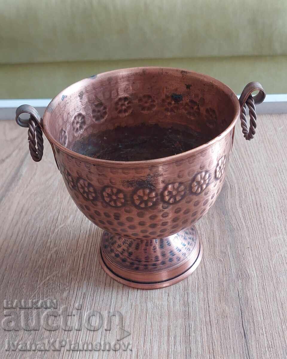 Licitație Pahar din cupru pentru cunoscători