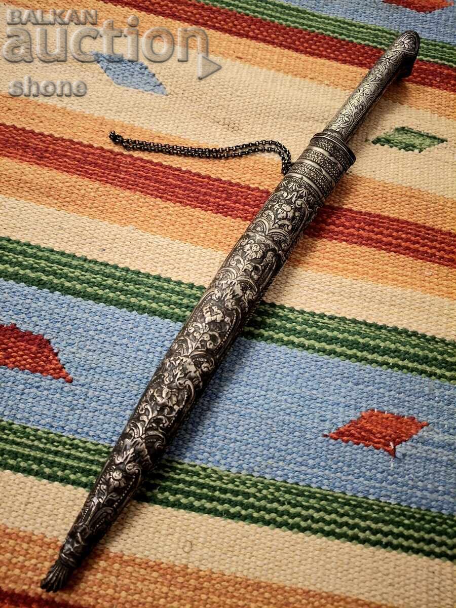 Yataghan, points, kilij, saber, karakulak