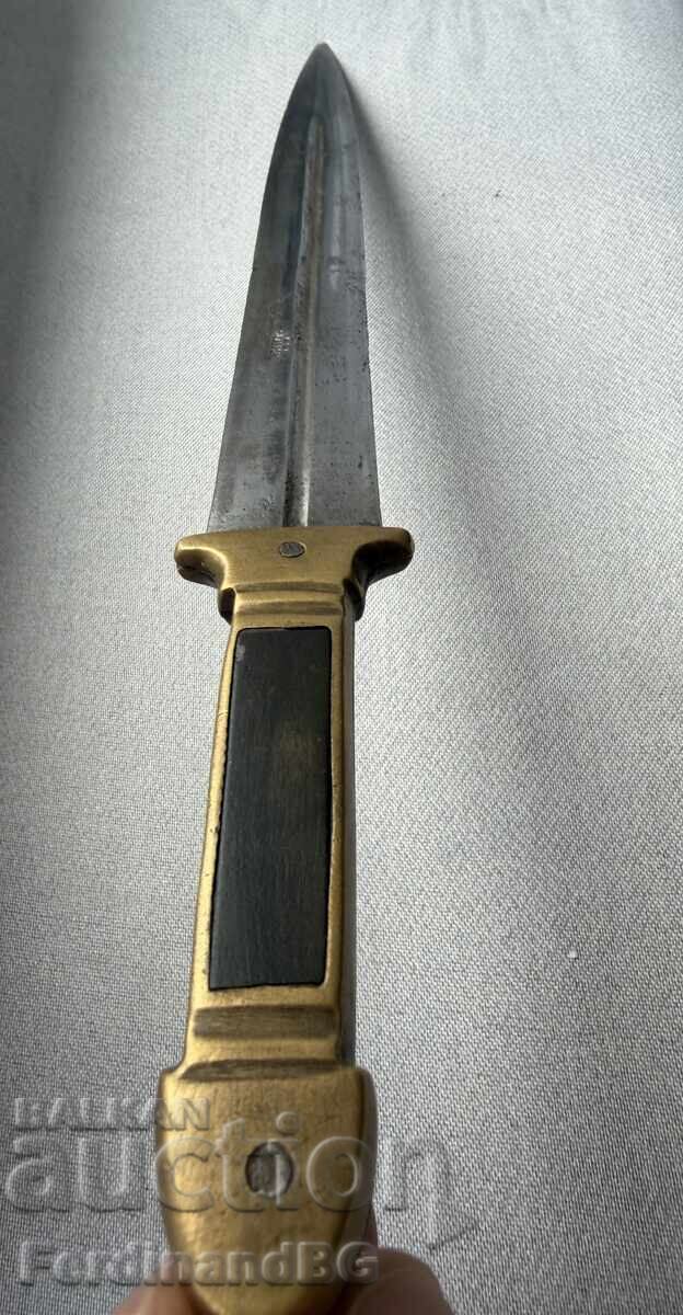 Auction  LARGE TSARIST GABROVO KAMA AVRAMOV AND KOVACHEV