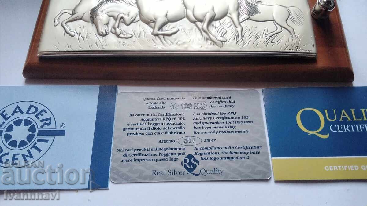 Livrarea Obiect de lux din argint 925, de autor, cu certificate